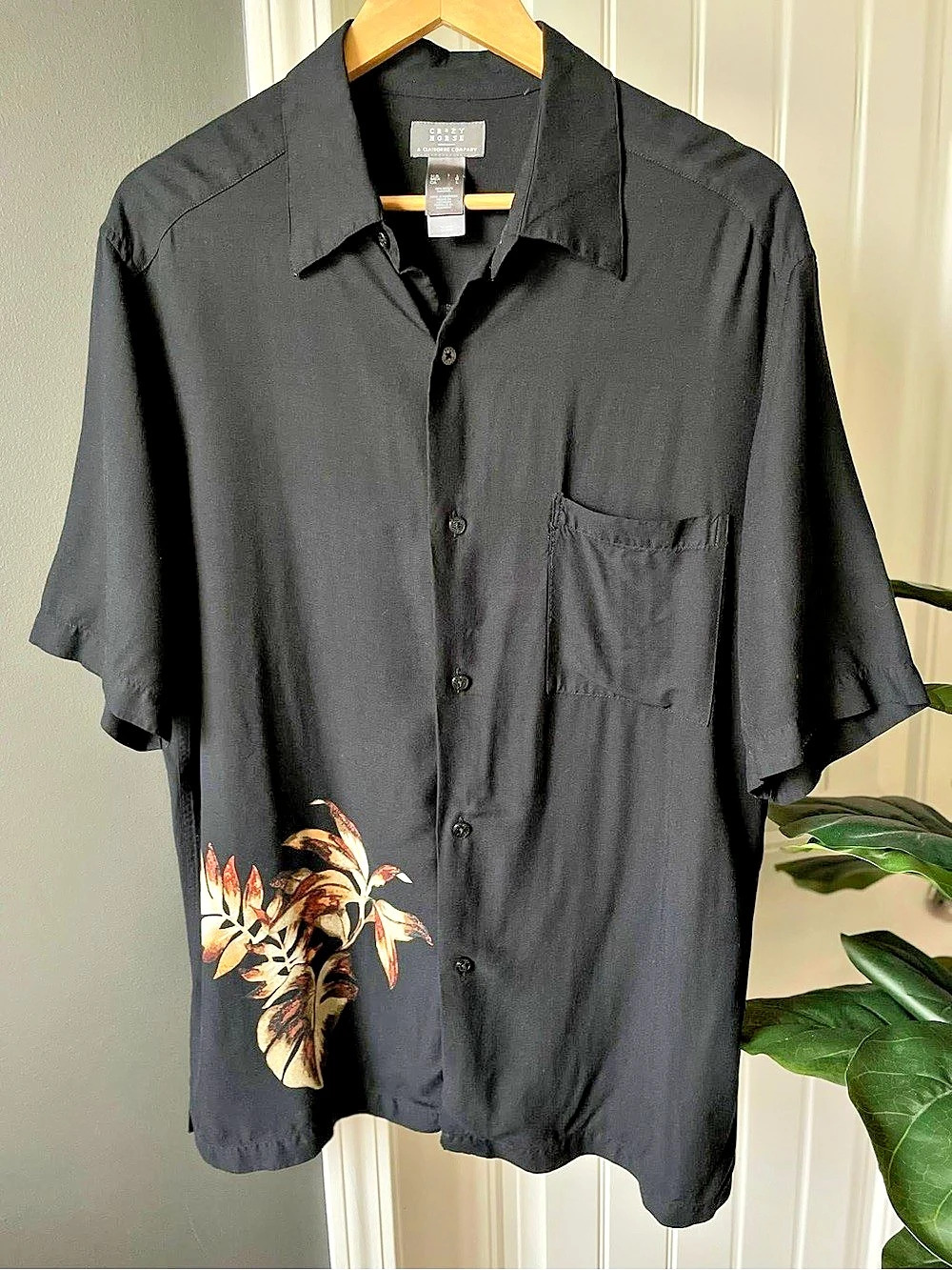Crazy Horse Men's Floral Rayon Shirt Size Large